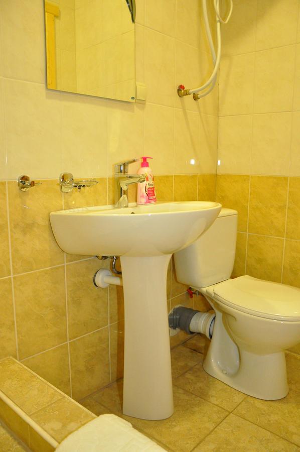 Hostellux Odessa Exteriör bild