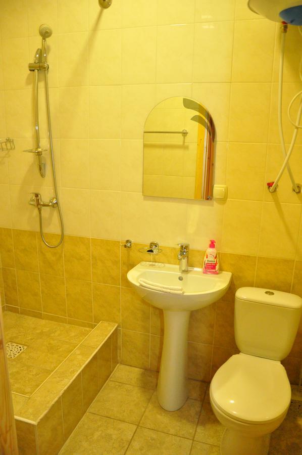 Hostellux Odessa Exteriör bild